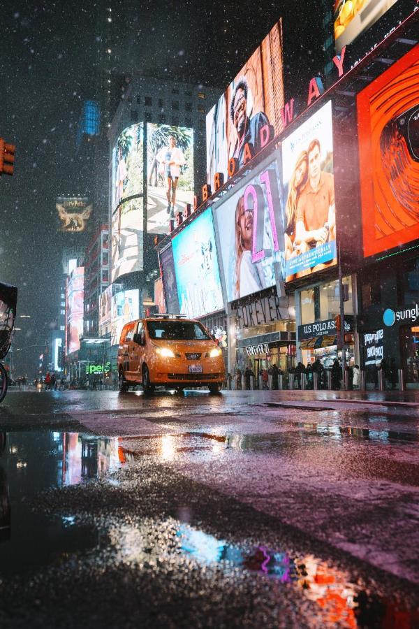 Готель Pestana Cr7 Times Square Нью-Йорк Екстер'єр фото
