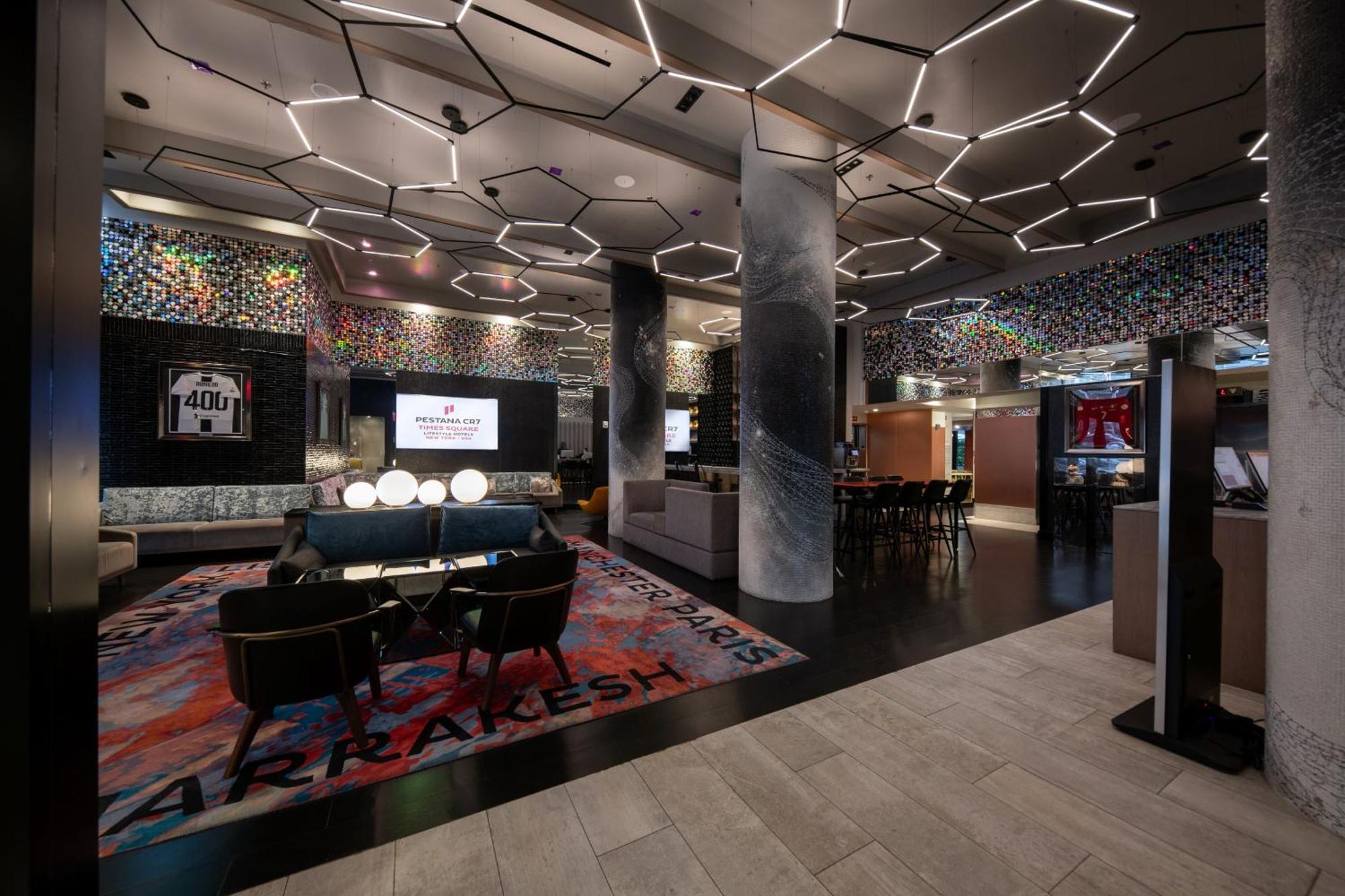 Готель Pestana Cr7 Times Square Нью-Йорк Екстер'єр фото
